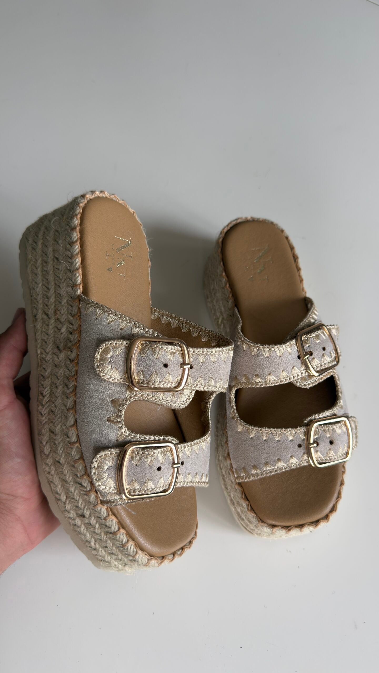 Sabot à brides en NN