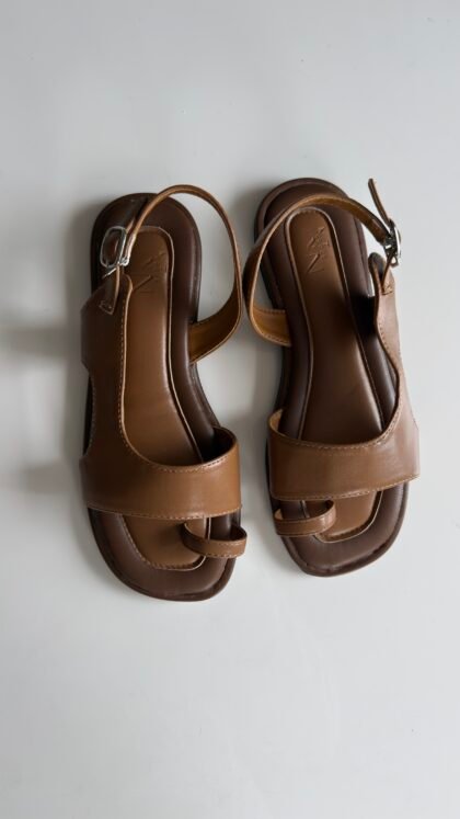 Sandales plat chic