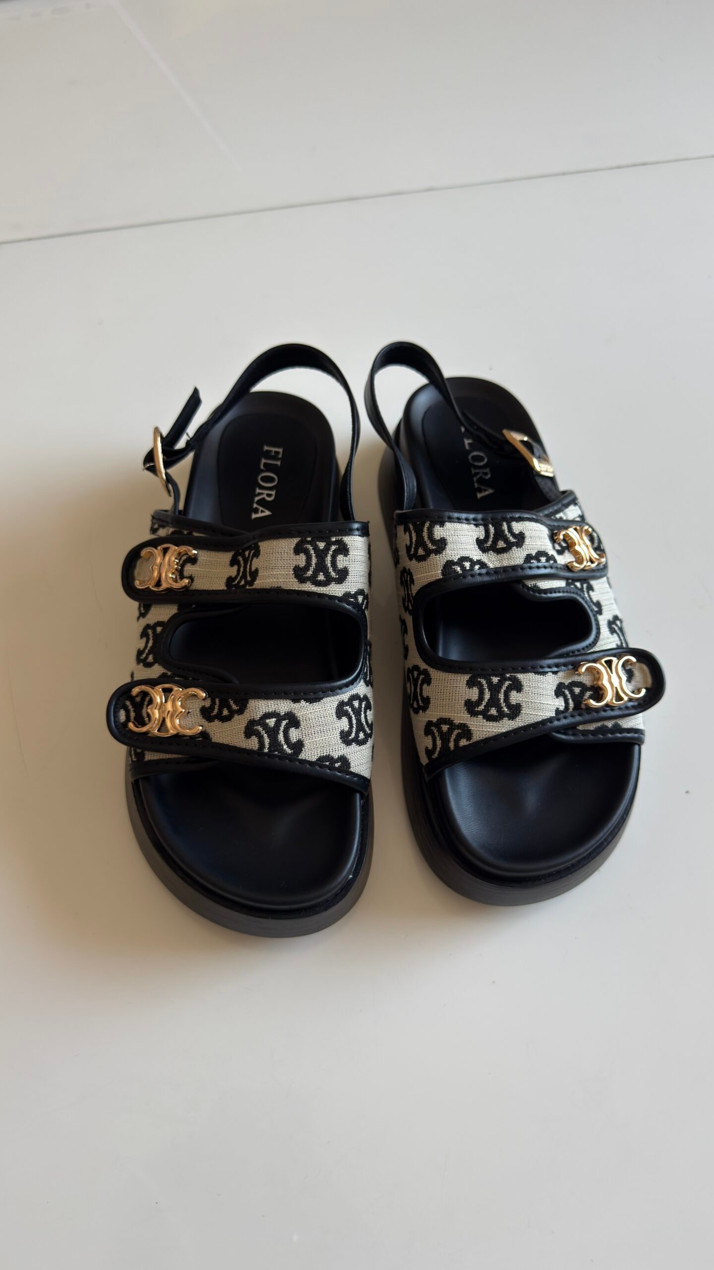 Sandales CHANEL