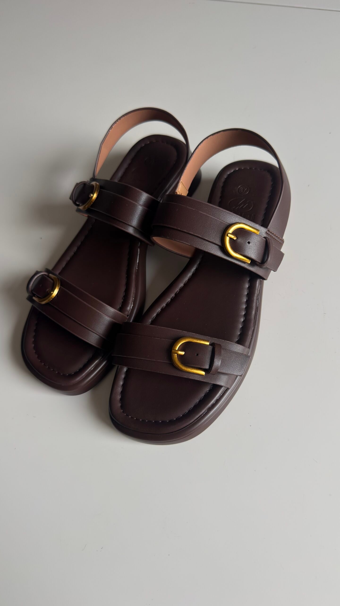 Sandales double boucle